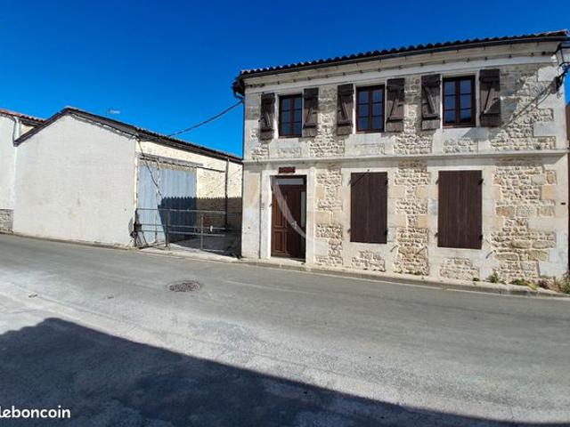 Maison 12 pièces 238 m²