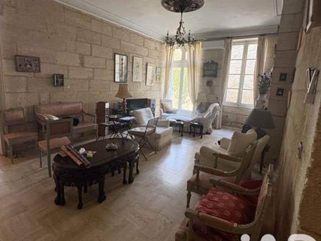 Maison 12 pièces 340 m²