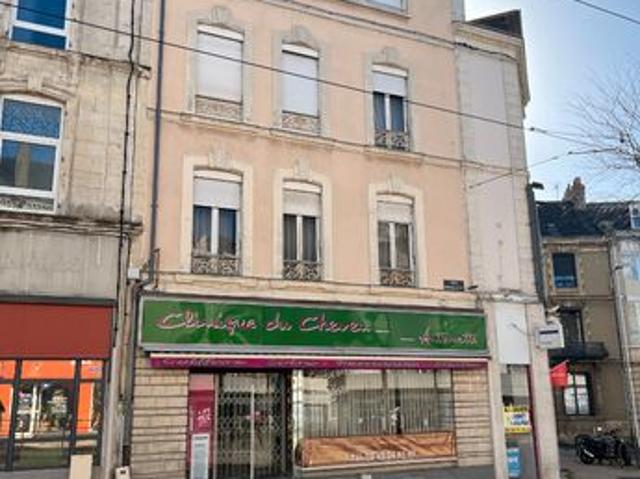 Maison 12 pièces 340 m²