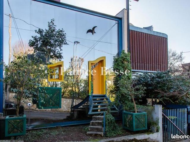 Maison 12 pièces 340 m²