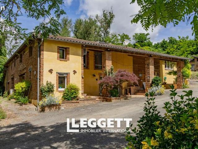 Maison 12 pièces 342 m²
