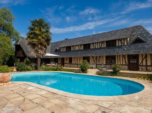 Maison 12 pièces 347 m²