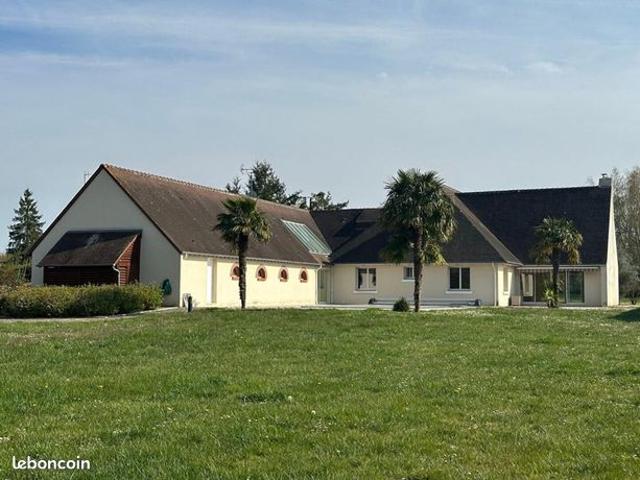 Maison 12 pièces 347 m²