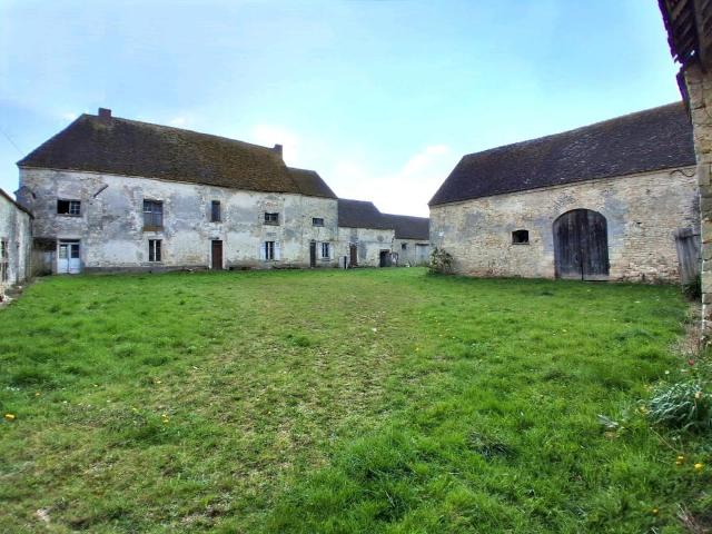 Maison 12 pièces 345 m²