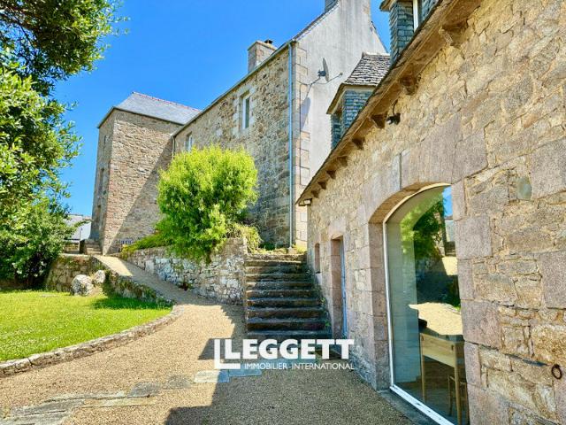 Maison 12 pièces 345 m²