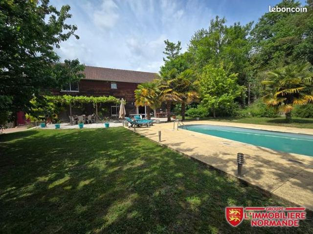 Maison 12 pièces 346 m²
