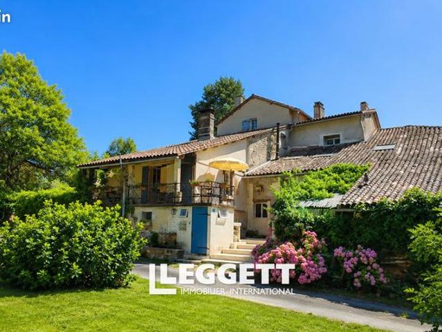 Maison 12 pièces 353 m²