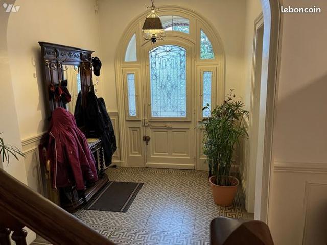 Maison 12 pièces 350 m²