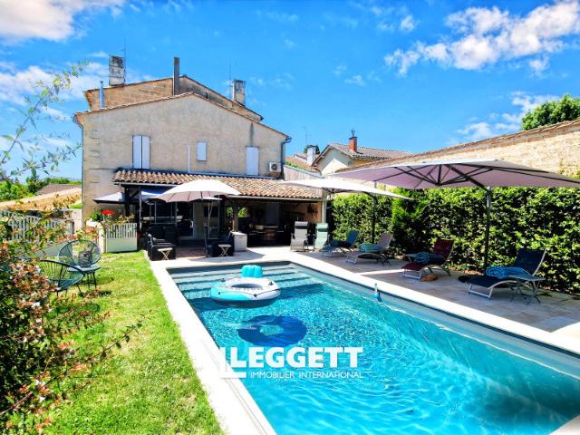 Maison 12 pièces 350 m²