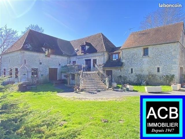 Maison 12 pièces 350 m²