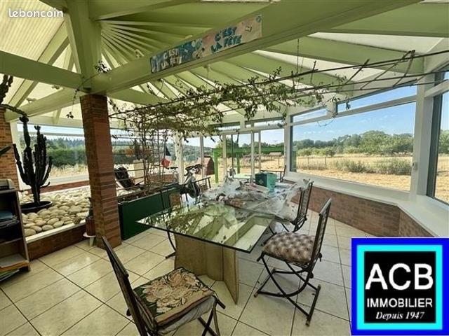 Maison 12 pièces 360 m²