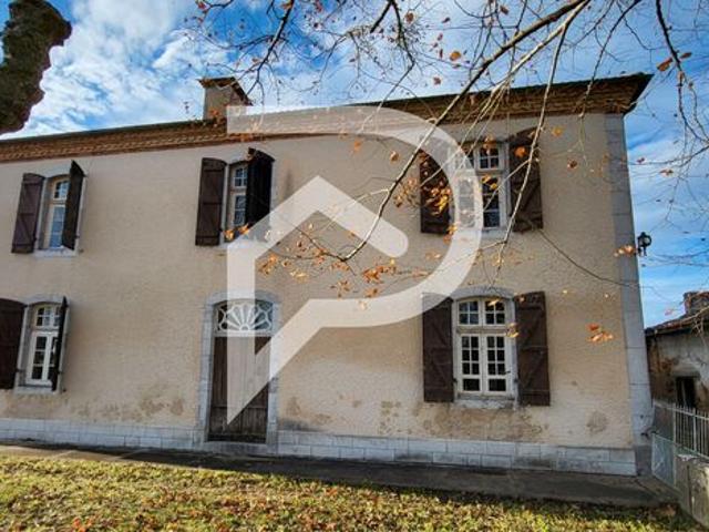 Maison 12 pièces 360 m²
