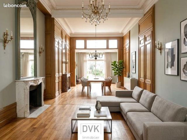Maison 12 pièces 364 m²