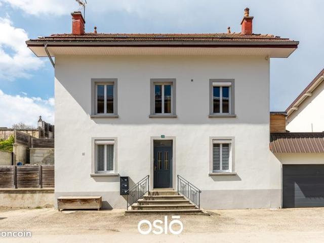 Maison 12 pièces 254 m²