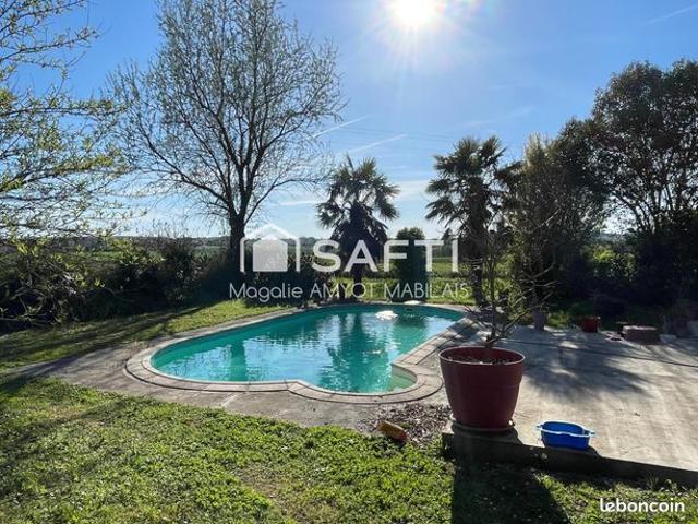 Maison 12 pièces 370 m²