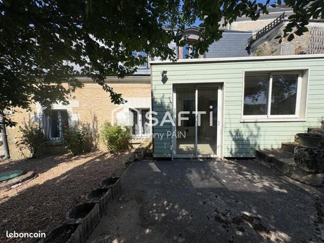 Maison 12 pièces 380 m²