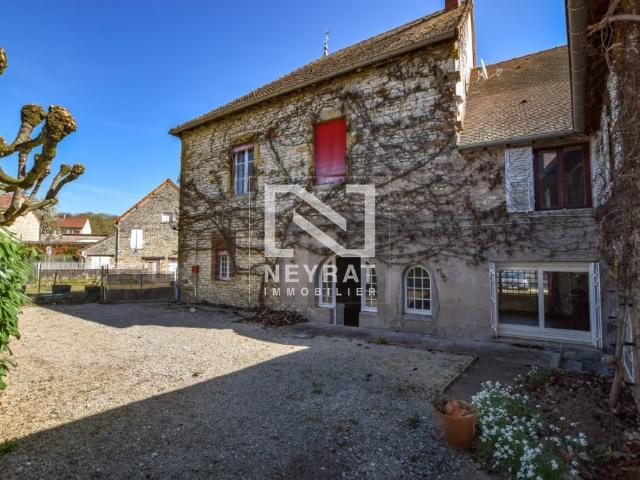 Maison 12 pièces 387 m²