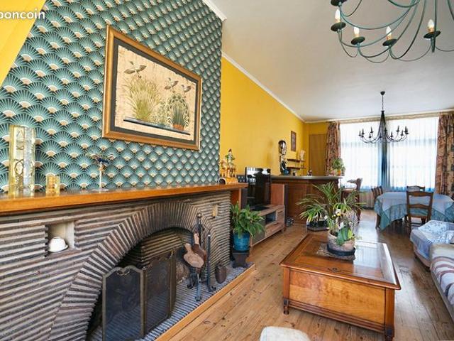 Maison 12 pièces 384 m²