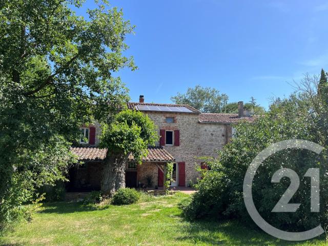 Maison 10 pièces 390 m²