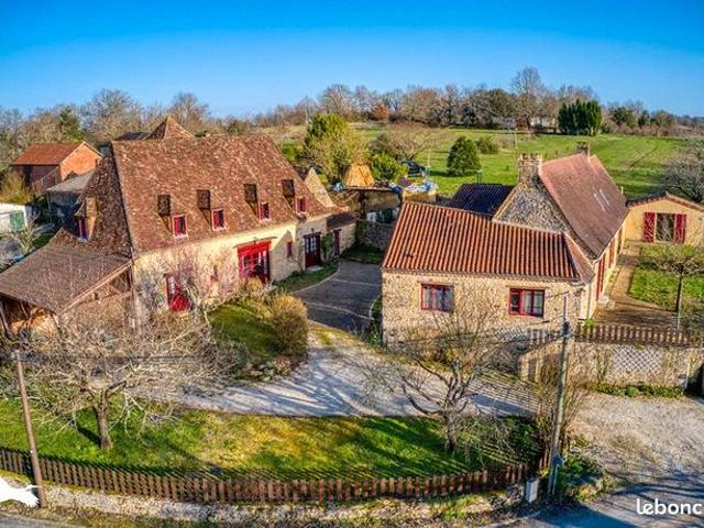 Maison 12 pièces 300 m²