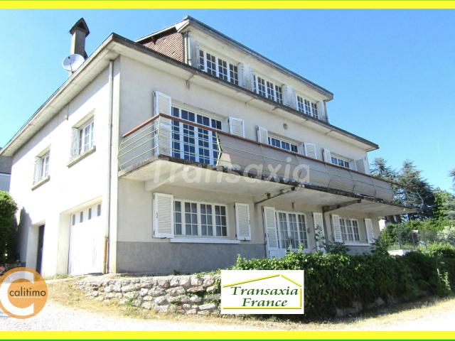 Maison 12 pièces 300 m²