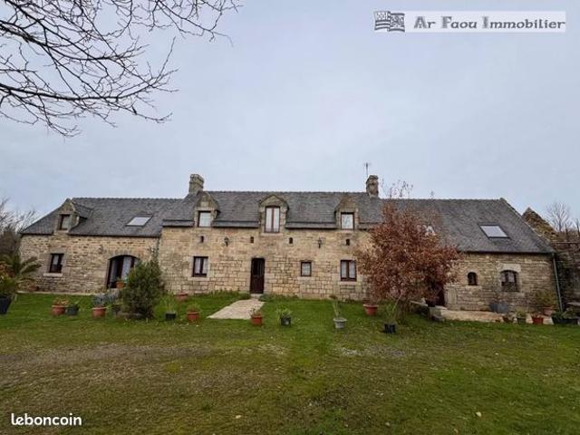 Maison 12 pièces 300 m²