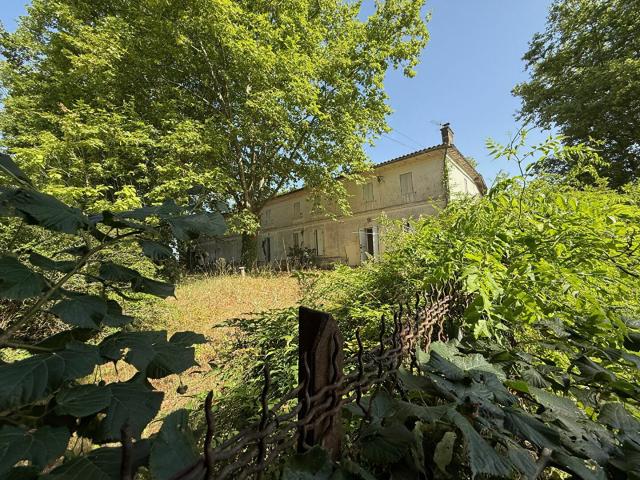 Maison 12 pièces 300 m²