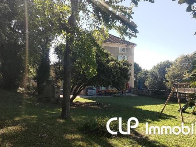 Maison 12 pièces 302 m²