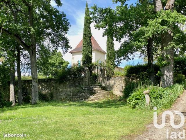 Maison 12 pièces 307 m²
