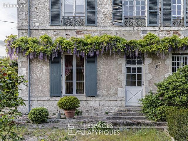 Maison 12 pièces 307 m²