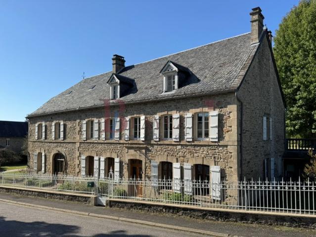 Maison 12 pièces 307 m²