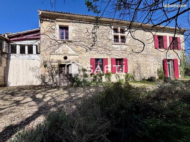 Maison 12 pièces 305 m²
