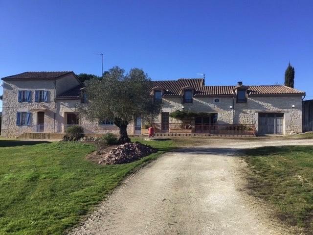 Maison 12 pièces 305 m²