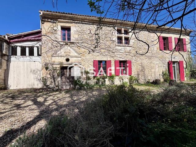 Maison 12 pièces 305 m²