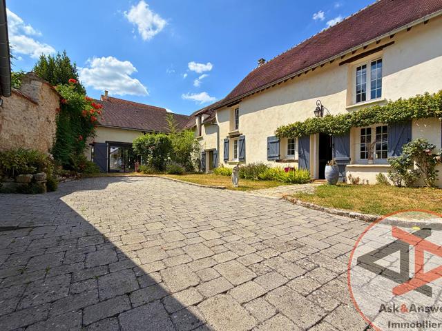 Maison 12 pièces 308 m²