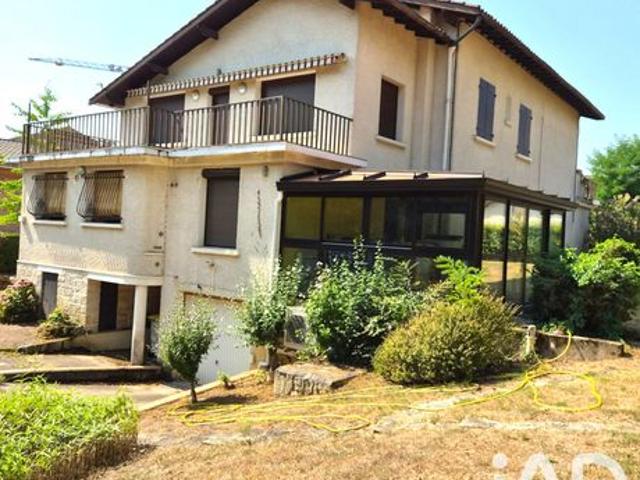 Maison 12 pièces 310 m²