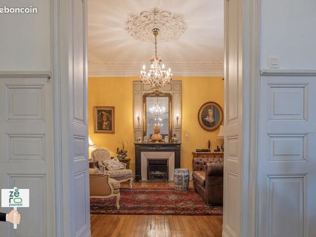 Maison 12 pièces 311 m²