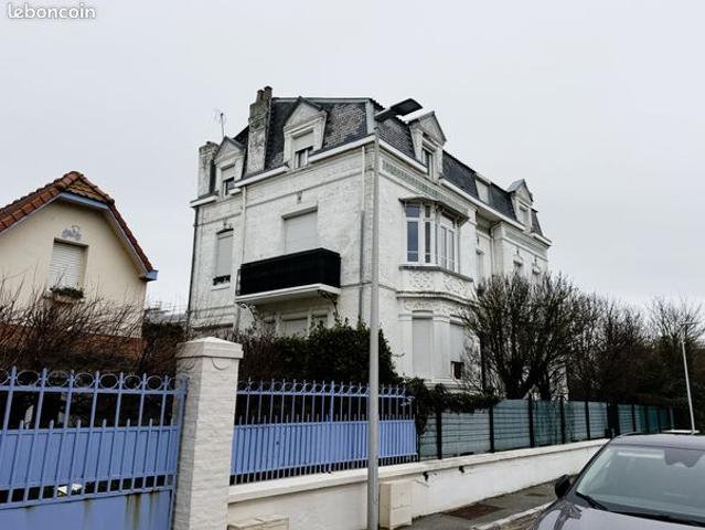 Maison 12 pièces 315 m²