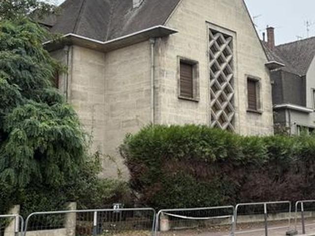 Maison 12 pièces 315 m²