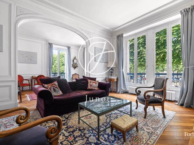 Maison 12 pièces 320 m²