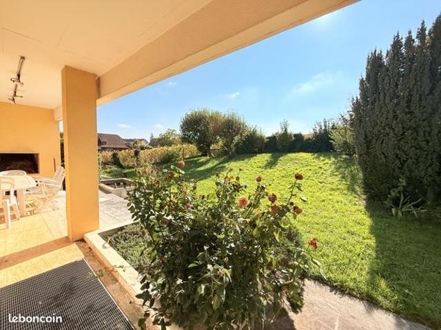 Maison 12 pièces 325 m²