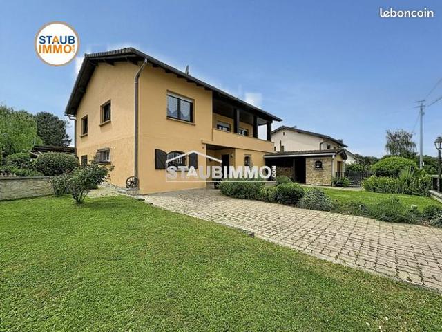 Maison 12 pièces 326 m²