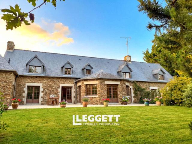 Maison 12 pièces 326 m²