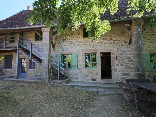 Maison 12 pièces 328 m²
