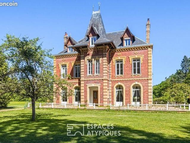 Maison 12 pièces 328 m²