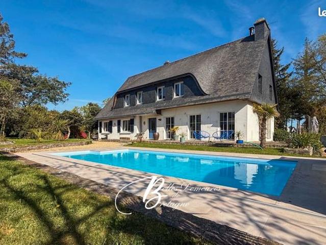 Maison 12 pièces 335 m²