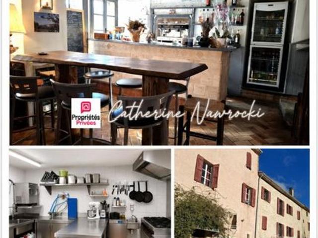 Maison 12 pièces 338 m²