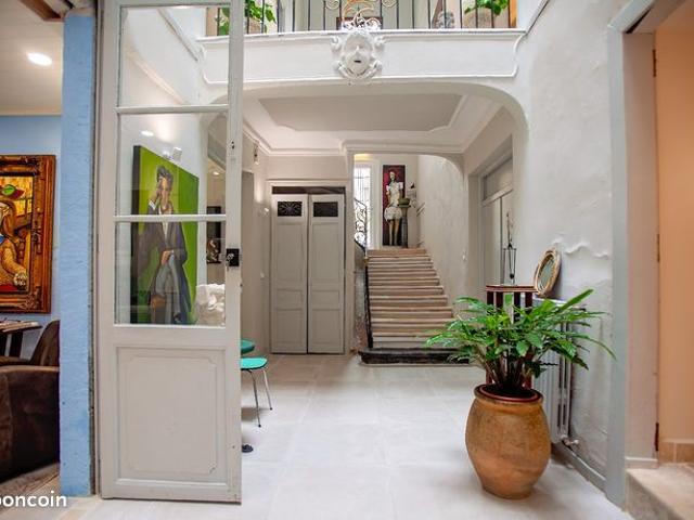 Maison 12 pièces 446 m²