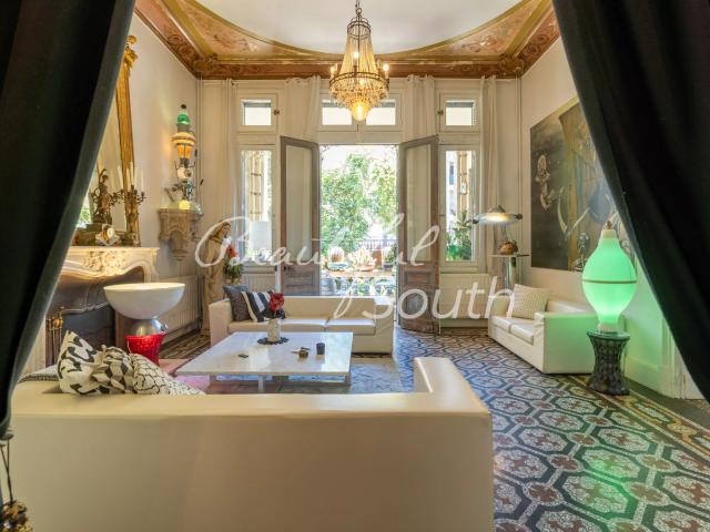 Maison 12 pièces 449 m²