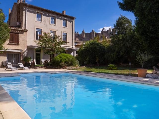 Maison 12 pièces 450 m²